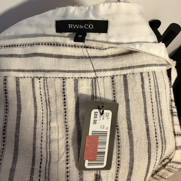 RW&CO. Cream and Black Striped A-Line Skirt - Picture 10 of 13